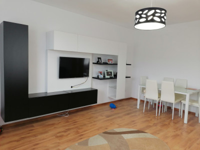 Casa de vanzare pe str Gheorghe Lazar