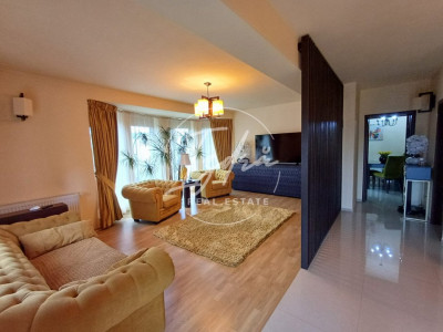 CASA DE LUX DE VANZARE IN SURA MARE