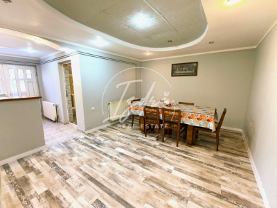 Casa  6 camere de vanzare str Samuel Micu Talmaciu